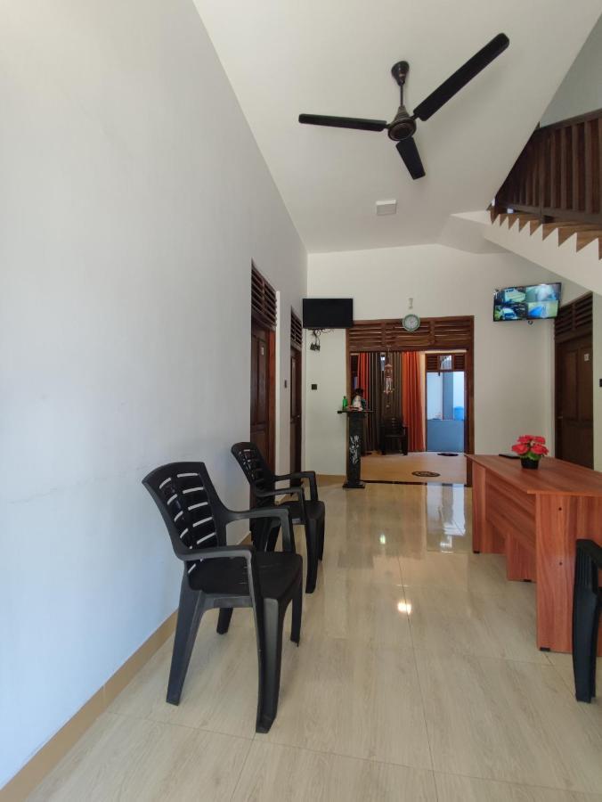 Sara Place Тангалла Экстерьер фото