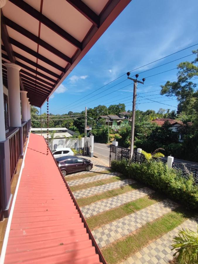 Sara Place Тангалла Экстерьер фото