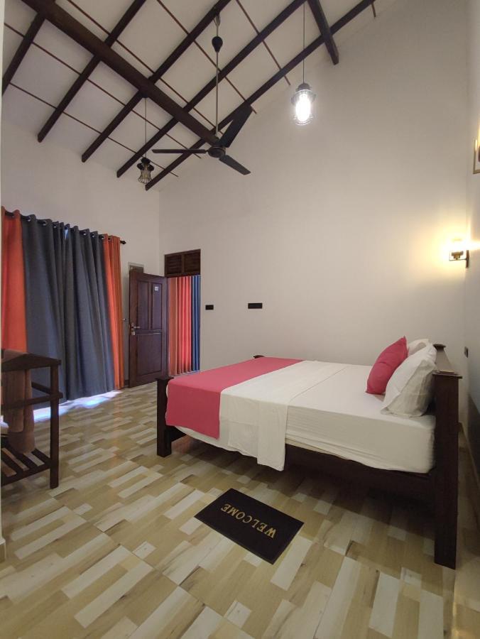 Sara Place Тангалла Экстерьер фото